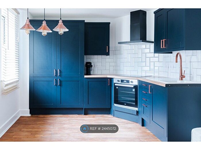 1 Bedroom Flat To Rent In Great Western Road, London, W9