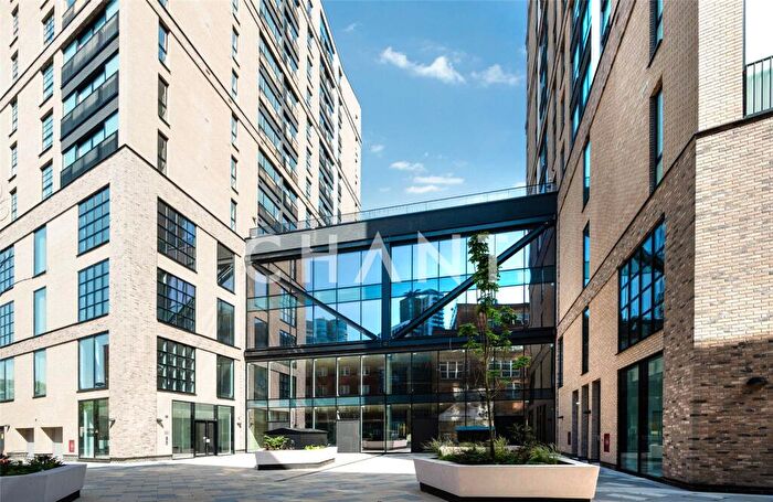 Studio For Sale In Graphite Square, Albert Embankment, London, SE11