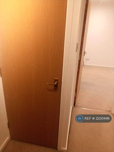 1 Bedroom Flat To Rent In Redoubt Close, Hitchin, SG4