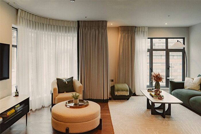 2 Bedroom Flat To Rent In North Row, Mayfair, W1K