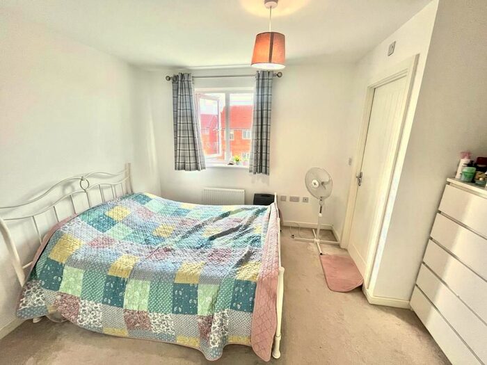 3 Bedroom Property To Rent In Meridian Close, Nottingham, NG8