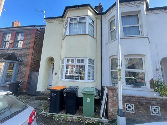 2 Bedroom Terraced House To Rent In Waterlow Road, Dunstable, LU6