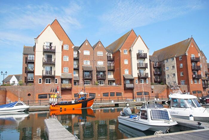 2 Bedroom Flat For Sale In Daytona Quay, Eastbourne, BN23