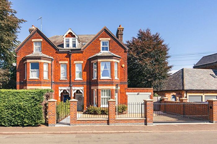 6 Bedroom Semi-Detached House For Sale In Beautifully Renovated Six-Bedroom Townhouse In King's Lynn, PE30