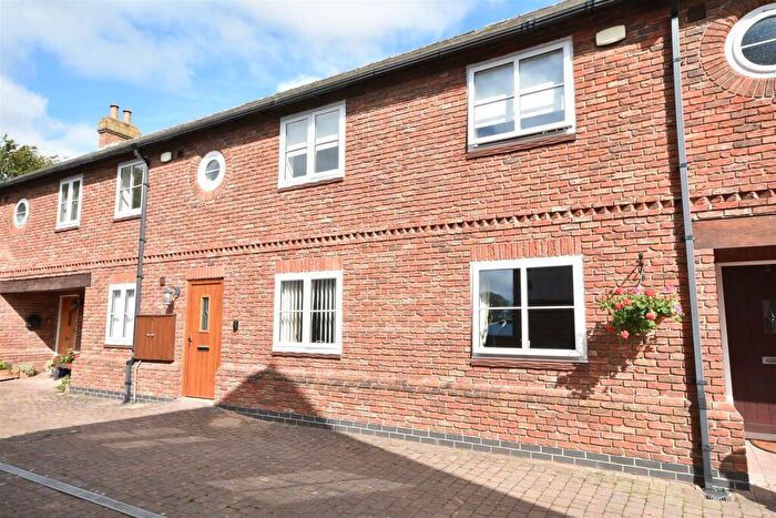 3 Bedroom Terraced House To Rent In The Courtyard, Willaston, CH64