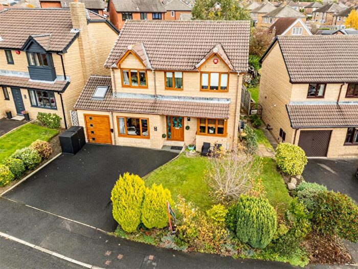 4 Bedroom Detached House For Sale In Sorbus Way, Lepton, West Yorkshire, HD8