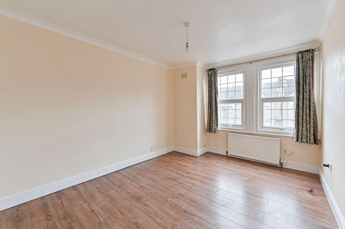 2 Bedroom Flat To Rent In Hathaway Road, Croydon, CR0