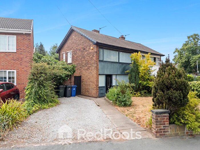3 Bedroom Semi-Detached House For Sale In Doncaster Road, Kirk Sandall, Doncaster, DN3
