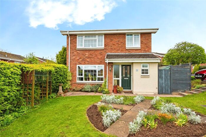 4 Bedroom Detached House For Sale In Drayton Court, Warwick, Warwickshire, CV34