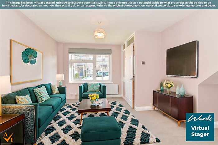 3 Bedroom End Of Terrace House For Sale In Le Temple Road, Paddock Wood, Tonbridge, Kent, TN12