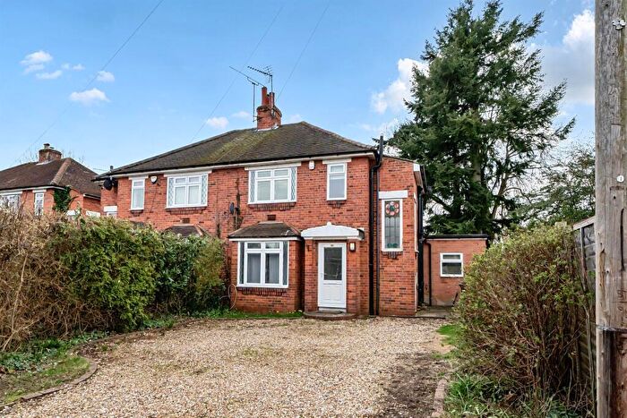 3 Bedroom Semi Detached House To Rent In Woodcote Way, Caversham, Reading, RG4