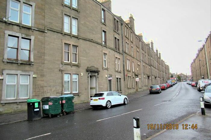 2 Bedroom Flat To Rent In Blackness Road, Dundee, DD2