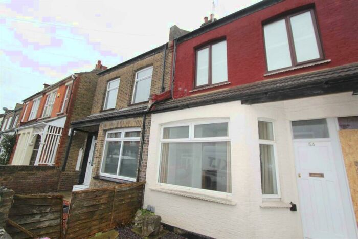 1 Bedroom Flat To Rent In Oban Road, Southend On Sea, SS2