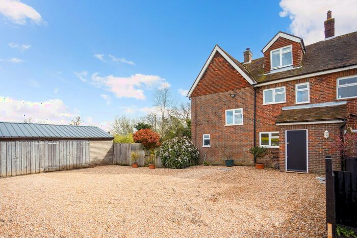 4 Bedroom Detached House For Sale In Staplefield Road, Cuckfield, RH17