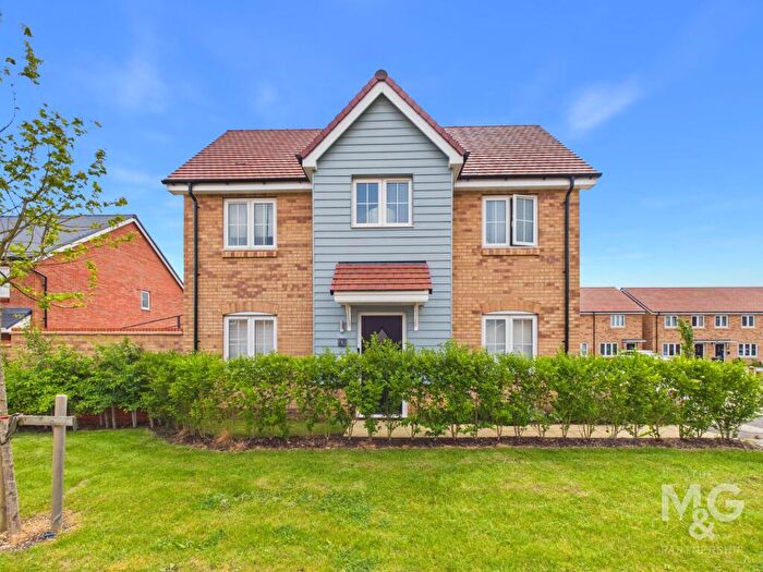 3 Bedroom Detached House For Sale In Mansfield Road, Bury St. Edmunds, IP32