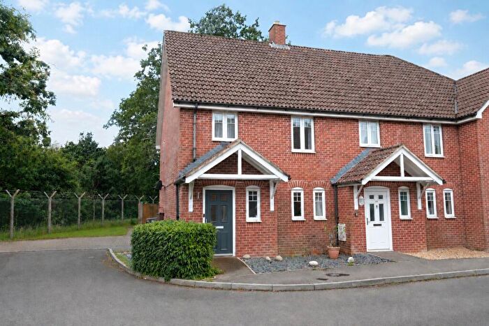 3 Bedroom End Of Terrace House For Sale In Brittany Close, Marchwood, Hampshire, SO40