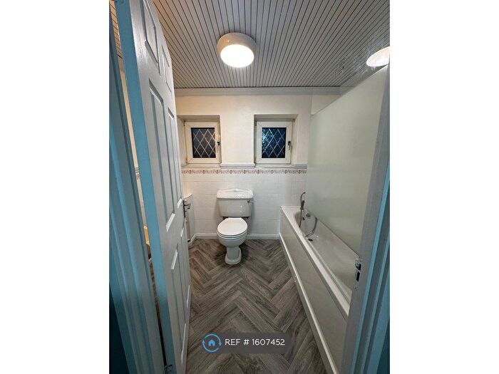 1 Bedroom Flat To Rent In East Thorpe, Basildon, SS14