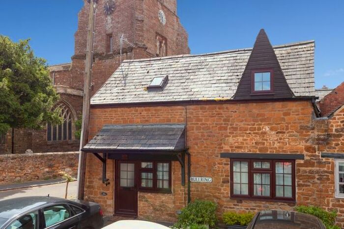 3 Bedroom Cottage To Rent In The Bullring, Deddington, OX15