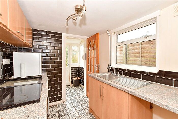 2 Bedroom Terraced House For Sale In Mount Pleasant, Hildenborough, Tonbridge, Kent, TN11