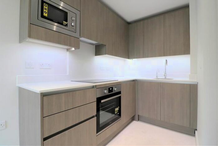 1 Bedroom Flat To Rent In Lovell House, Uxbridge, UB8