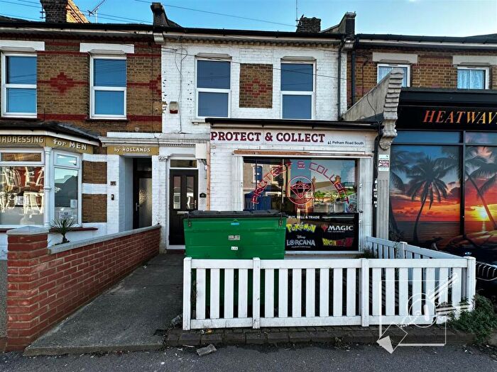 2 Bedroom Apartment To Rent In Pelham Road South, DA11