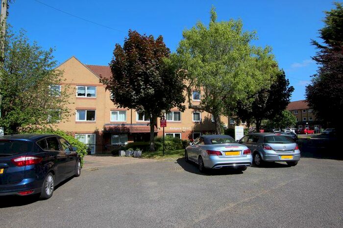 1 Bedroom Retirement Property To Rent In The Grove, Epsom, KT17