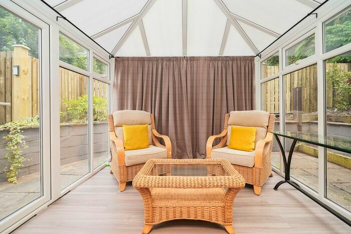 2 Bedroom Detached Bungalow To Rent In Abbeydale Road, Sheffield, S7