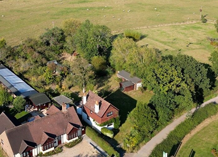 2 Bedroom Detached House For Sale In Marshfoot Lane, Hailsham, BN27