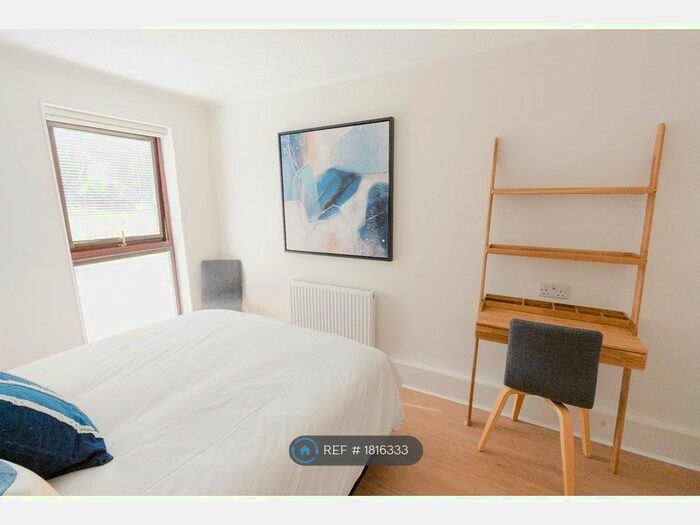 2 Bedroom Flat To Rent In Commercial Road, Exeter, EX2