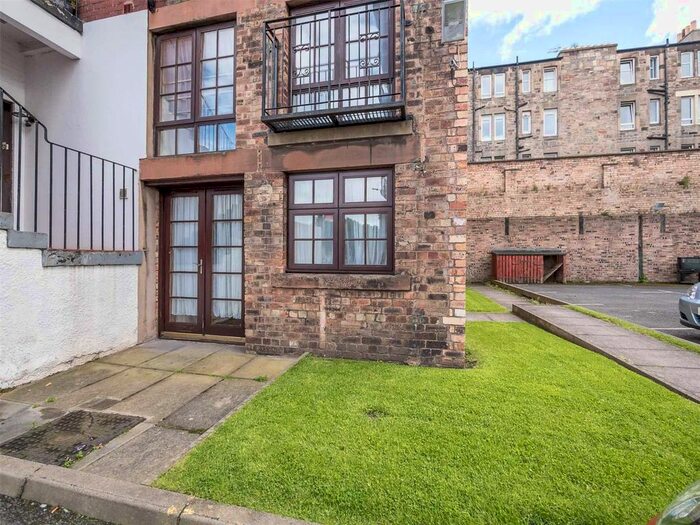 2 Bedroom Flat To Rent In Bonnington Mews, Bonnington Road Lane, Bonnington, Edinburgh, EH6
