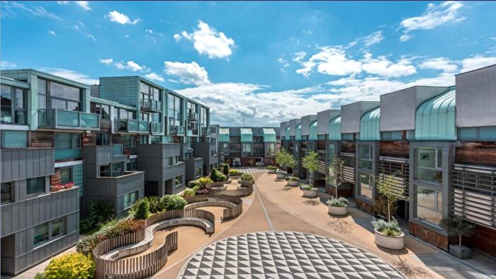 2 Bedroom Flat To Rent In Laycock Street, London, N1