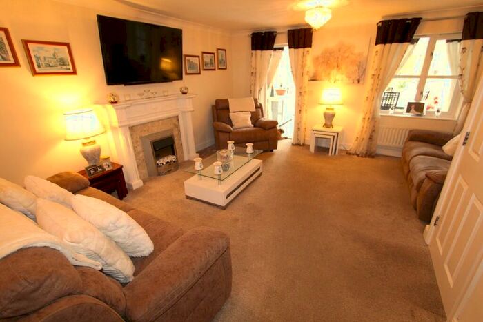 3 Bedroom Terraced House For Sale In Mayles Corner, Knowle, PO17