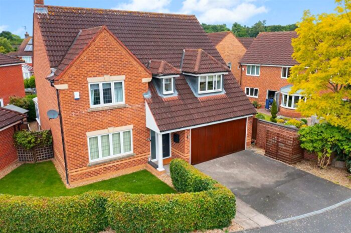 4 Bedroom Detached House For Sale In Newton Close, Lowdham, Nottingham, NG14