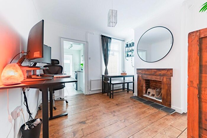 3 Bedroom Terraced House For Sale In Spencer Street, Norwich, NR3