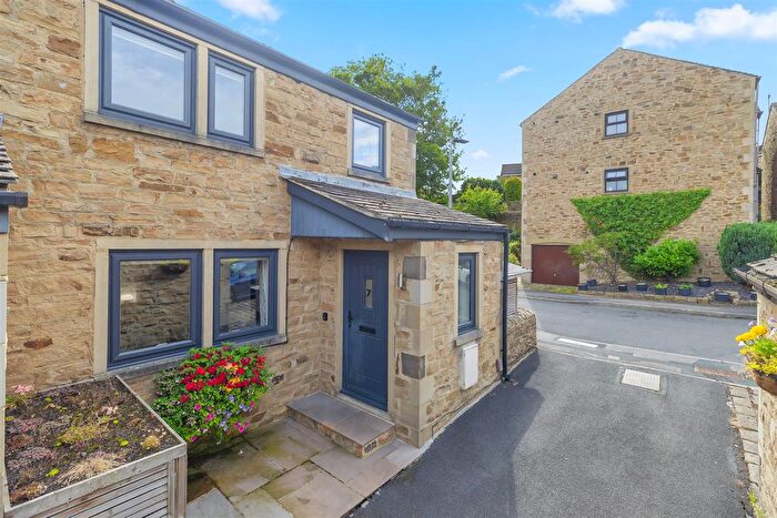 2 Bedroom Property For Sale In Ridleys Fold, Addingham, Ilkley, LS29