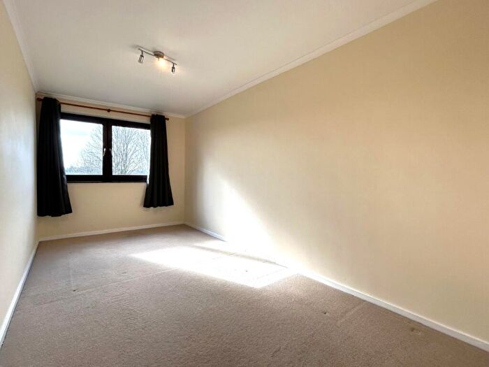 2 Bedroom Flat To Rent In Badgers Bank Road, Sutton Coldfield, West Midlands, B74