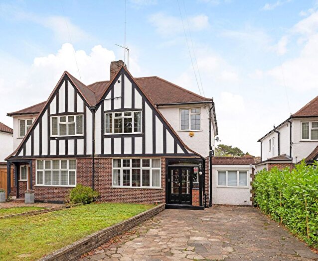 3 Bedroom Semi-detached House For Sale In Repton Road, Orpington, BR6
