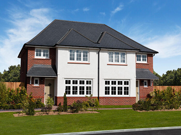 3 Bedroom Semi Detached House For Sale In Crown Quay Lane, Sittingbourne, ME10