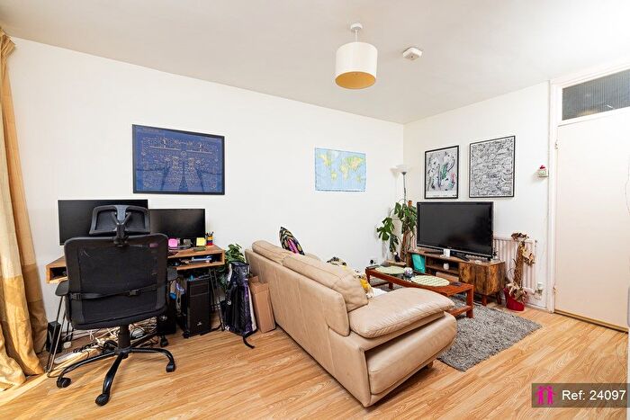 1 Bedroom Terraced House To Rent In Aubert Park, London, N5