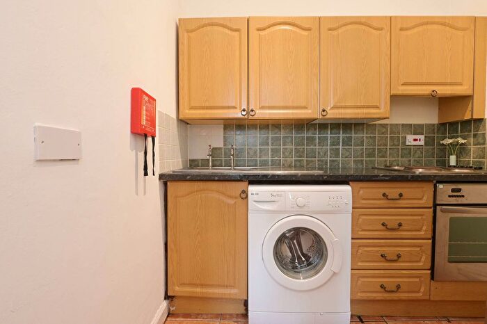 1 Bedroom Flat For Sale In Smithfield Street, Gorgie, Edinburgh, EH11