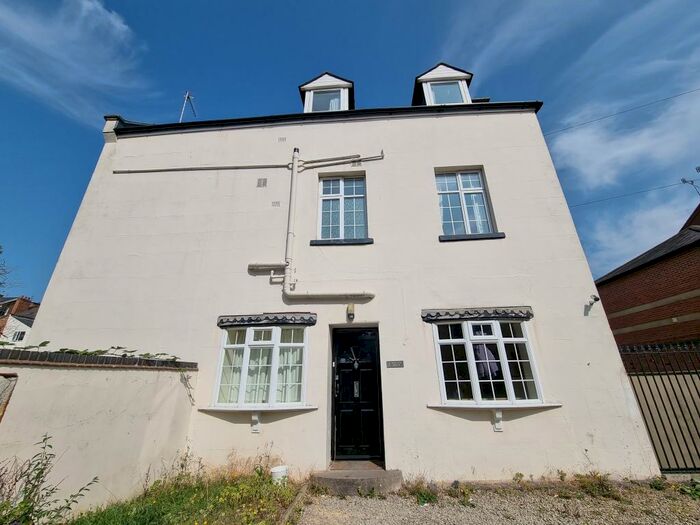 12 Bedroom Detached House To Rent In Portland Place West, Leamington Spa, CV32