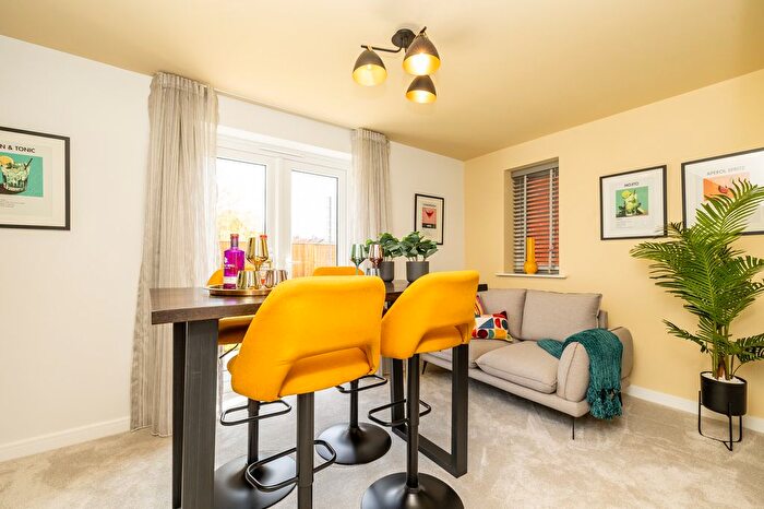 3 Bedroom Detached House For Sale In Gainsborough, DN21