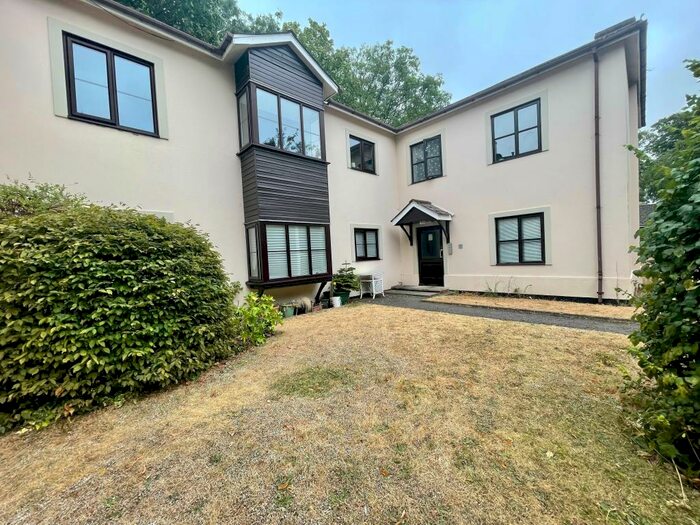 1 Bedroom Apartment To Rent In St Annes Road, Woolston, SO19