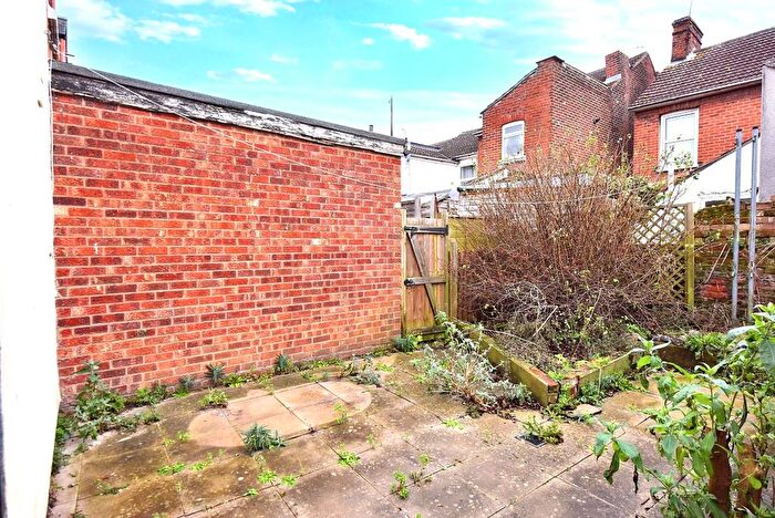 2 Bedroom End Of Terrace House For Sale In Victor Road, Colchester, CO1