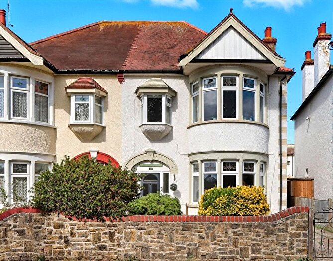 4 Bedroom Semi-Detached House For Sale In Northumberland Crescent, Southchurch Park Area, Essex, SS1