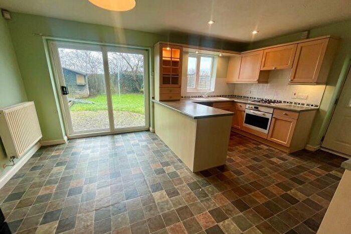 3 Bedroom Link Detached House To Rent In Thornham Way, Peterborough, PE7