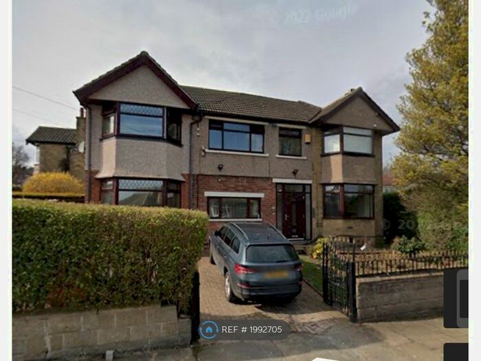 5 Bedroom Detached House To Rent In Branksome Crescent, Bradford, BD9