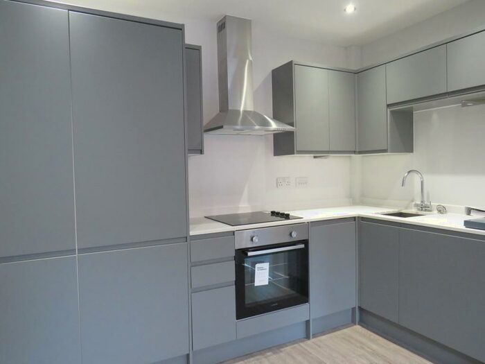 1 Bedroom Flat To Rent In Church Street, Yeovil, BA20