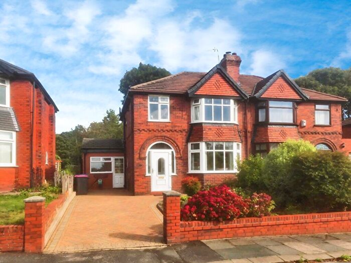 3 Bedroom Semi-Detached House To Rent In Woodside Avenue, Worsley, Manchester, Greater Manchester, M28