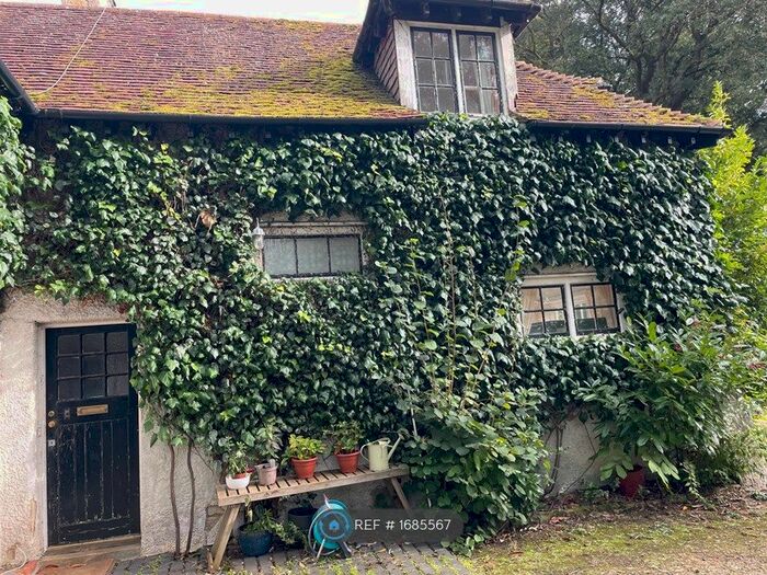 4 Bedroom Detached House To Rent In Abbotswood, Hurtmore, Godalming, GU7